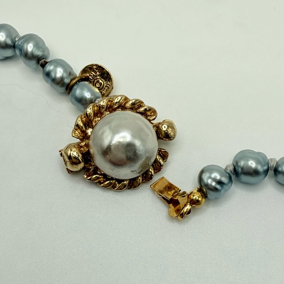 Auth. Chanel 1981 Signed Paris Baroque Glass Pearls Choker Collar Necklace 15 in - Picture 4 of 11